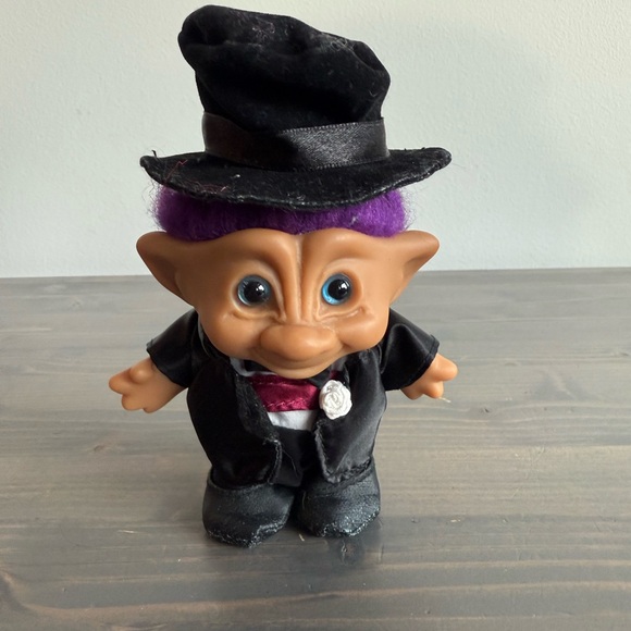 Vintage RUSS tuxedo Troll - Picture 1 of 8